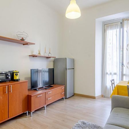 Cenisia District : Bright Sunflower Mini Flat Торино Екстериор снимка